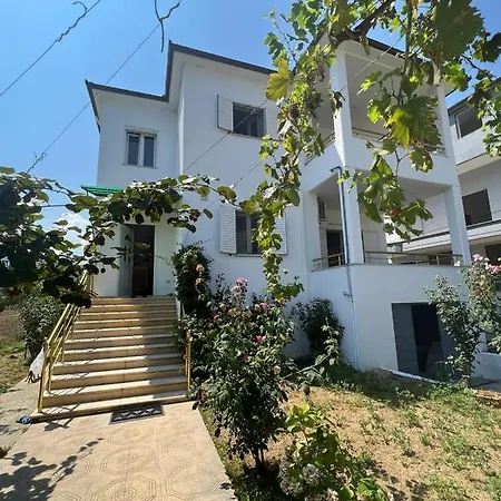 Appartement Anushe's Pogradec