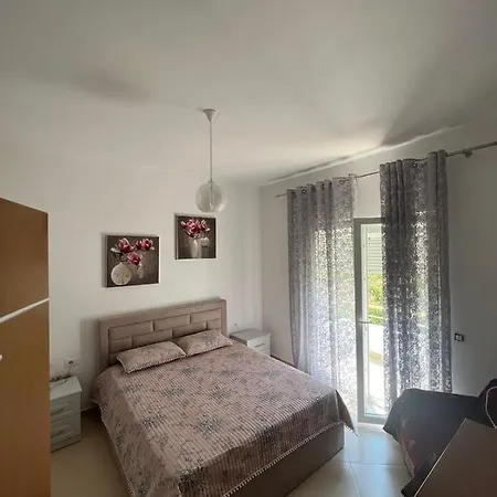 Anushe's Apartment